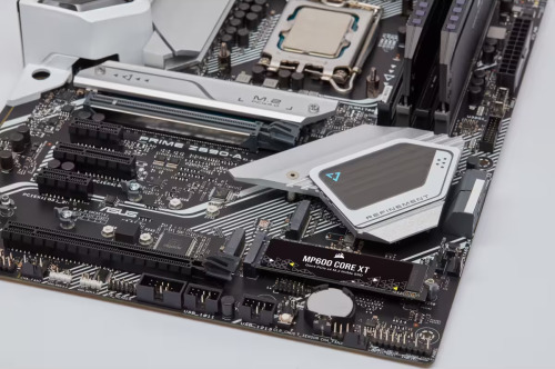 corsair-mp600-core-xt-m2-4-tb-pci-express-40-qlc-3d-nand-nvme-5